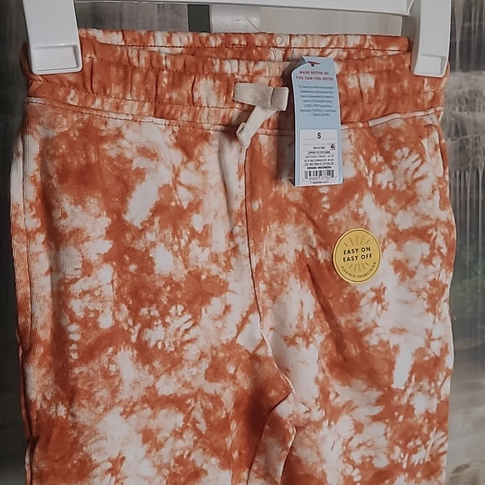 New with tags! Cat & Jack Boys Small orange copper tie dye sweatpants